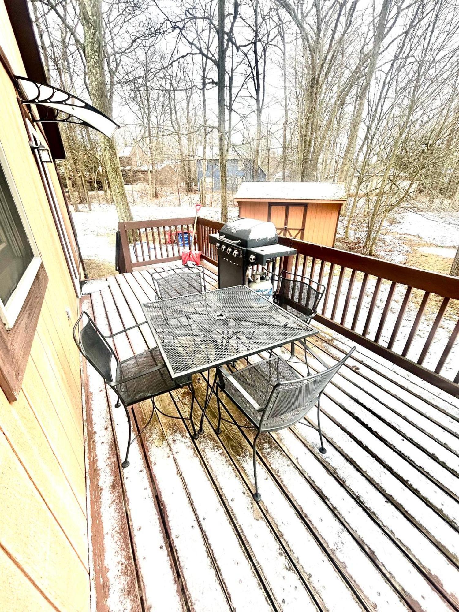Daya'S Cozy Cabin In The Poconos Tobyhanna Exterior photo